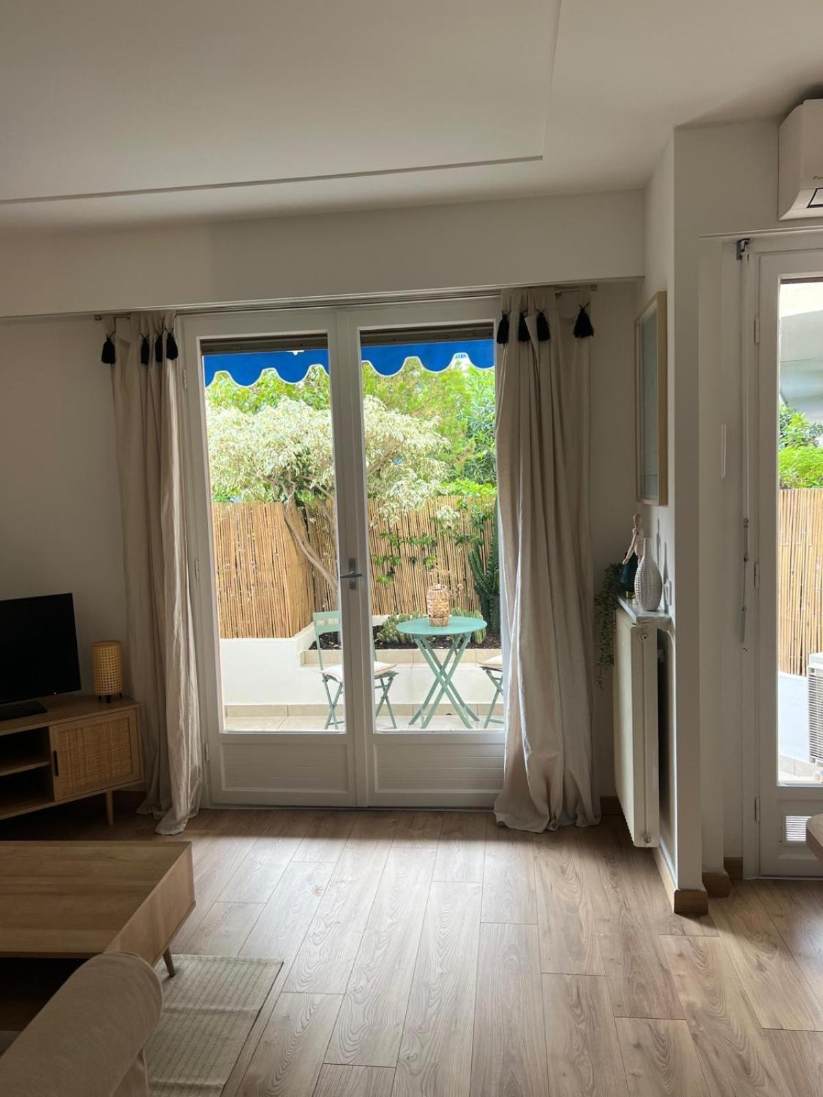 Jolie Studio En Centre-Ville Beaulieu-sur-Mer Esterno foto